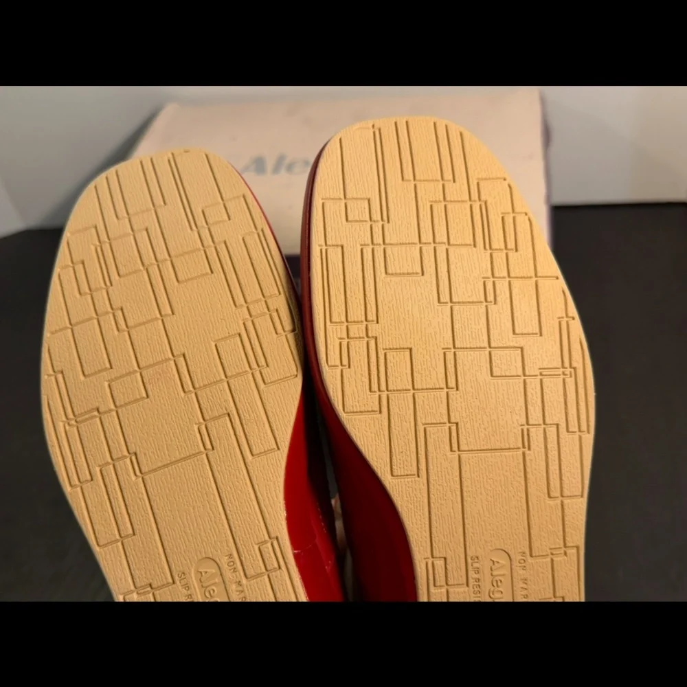 Alegria Hayes Ruby Breeze Mary Jane Wedge Heel Shoes Red Womans EU 38/US 8-8.5 - Picture 14 of 16